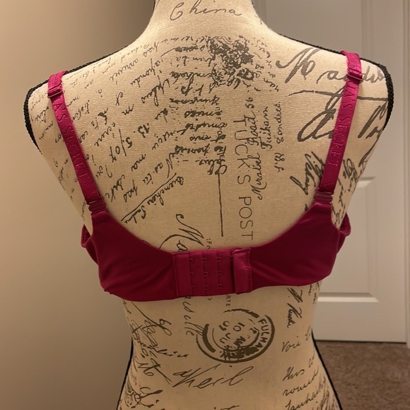 EUC Victoria’s Secret Body By Victoria unlined Demi bra - Picture 8 of 15